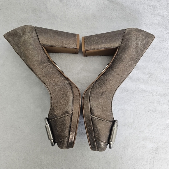 ANTIQUED GOLD FOSSIL PLATFORM SHOES - Picture 6 of 13